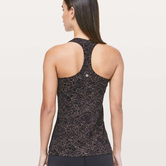 Lululemon racerback lacescape Spanish rose black tank top - Picture 6 of 8